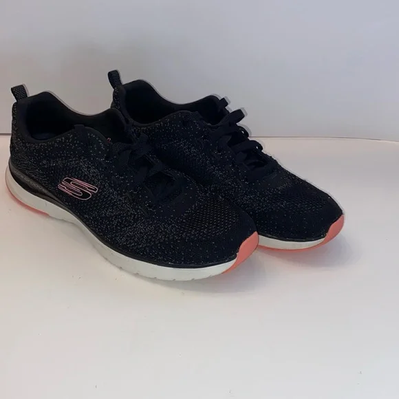 Skechers Ultra Groove Women’s Athletic Shoes LaceUp Lowtop, Size:10 light weight - Picture 1 of 11